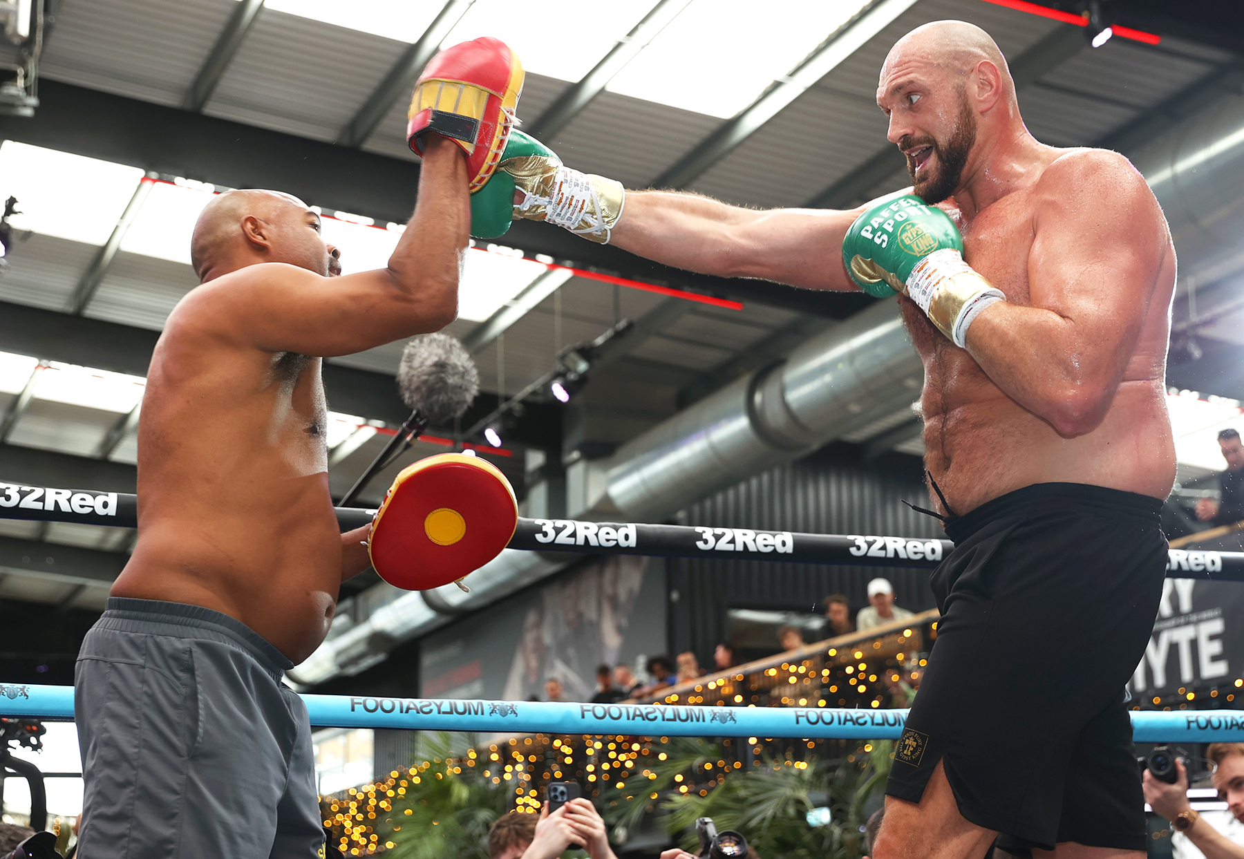 No Whyte, No Problem Tyson Fury Entertains at Open Workout